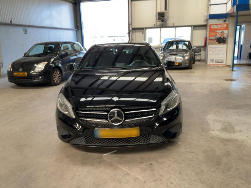 Mercedes-Benz A-Klasse A 180 CDI BlueEfficiency Edition Style 2015 – снимка 14