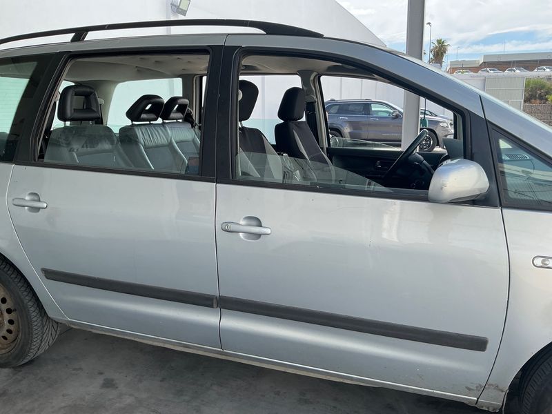 Volkswagen Sharan 1.9 TDI Highline 2002 – снимка на щета