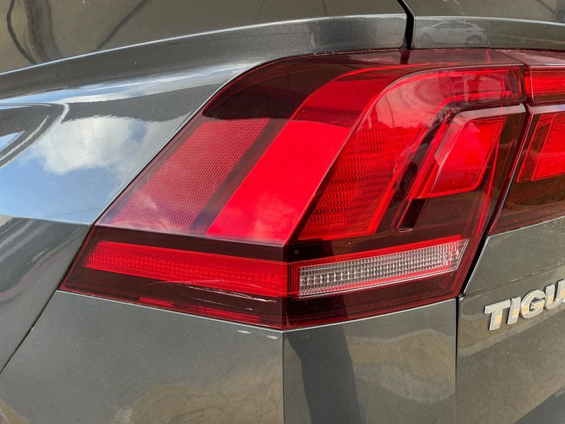 Volkswagen Tiguan 2.0 TDI Advance BlueMotion Tech 2018 – снимка 33
