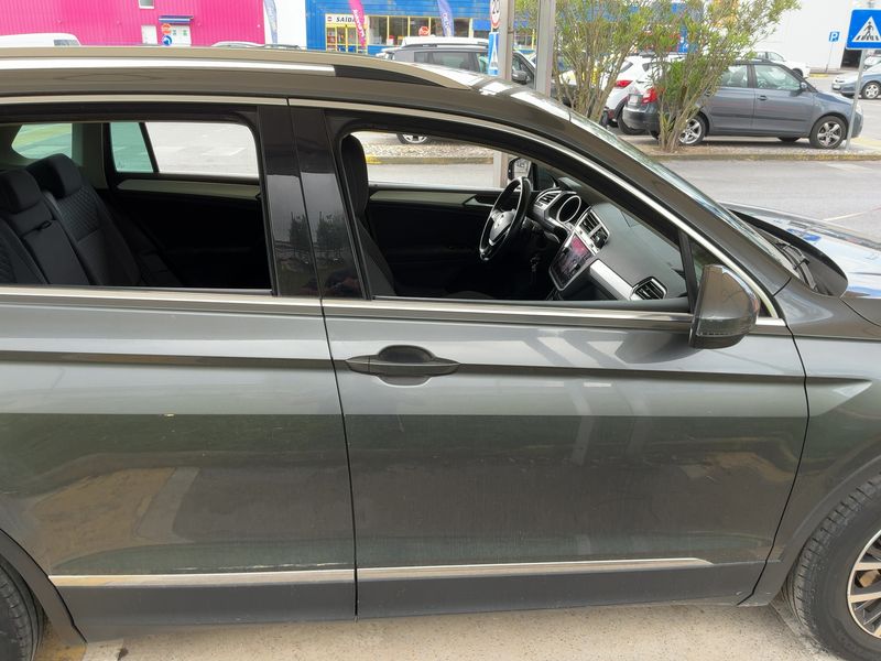 Volkswagen Tiguan 2.0 TDI Advance BlueMotion Tech 2018 – снимка 10