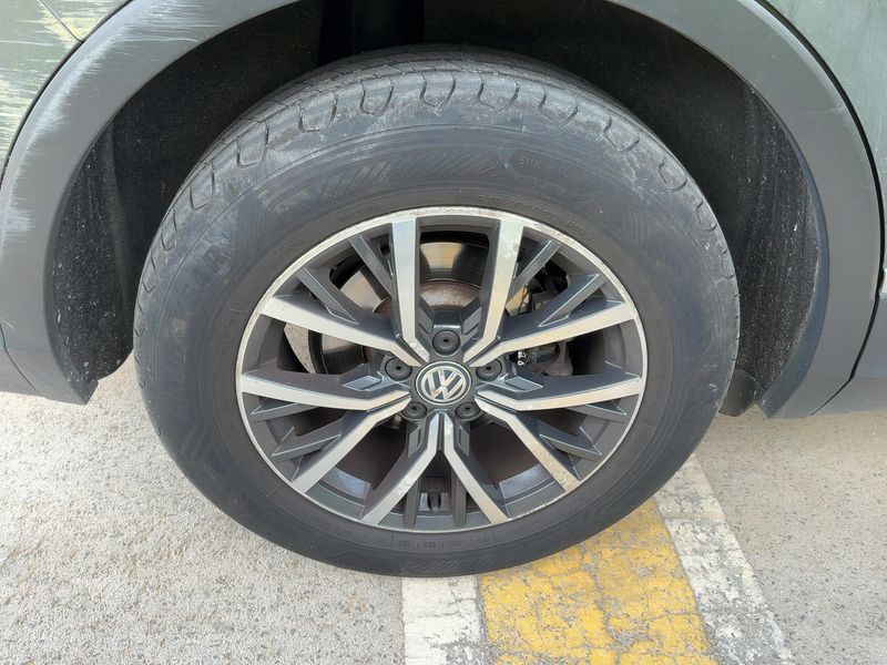 Volkswagen Tiguan 2.0 TDI Advance BlueMotion Tech 2018 – снимка 9