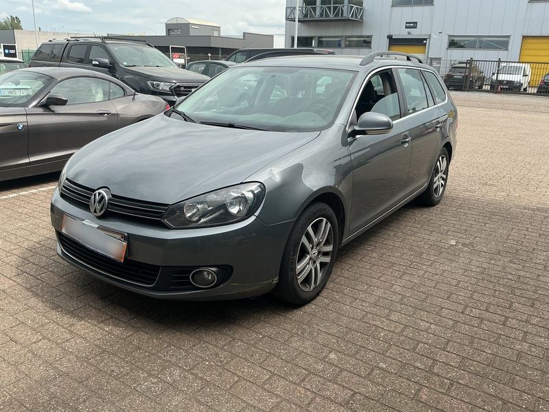 Volkswagen Golf VI 2.0 TDI Comfortline 2011