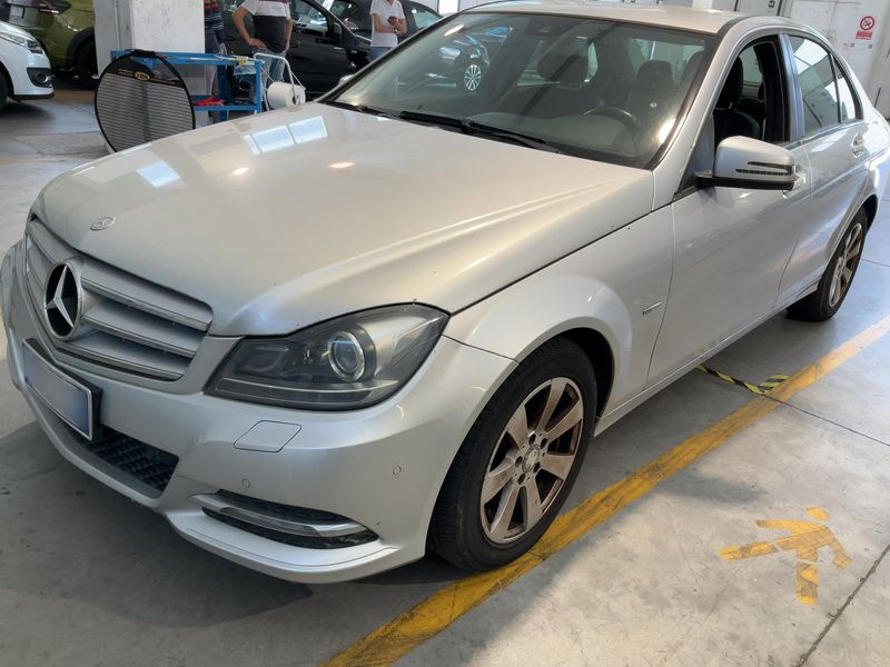 Mercedes-Benz C-Klasse C 200 CDI BlueEfficiency Executive 2012 – снимка 1