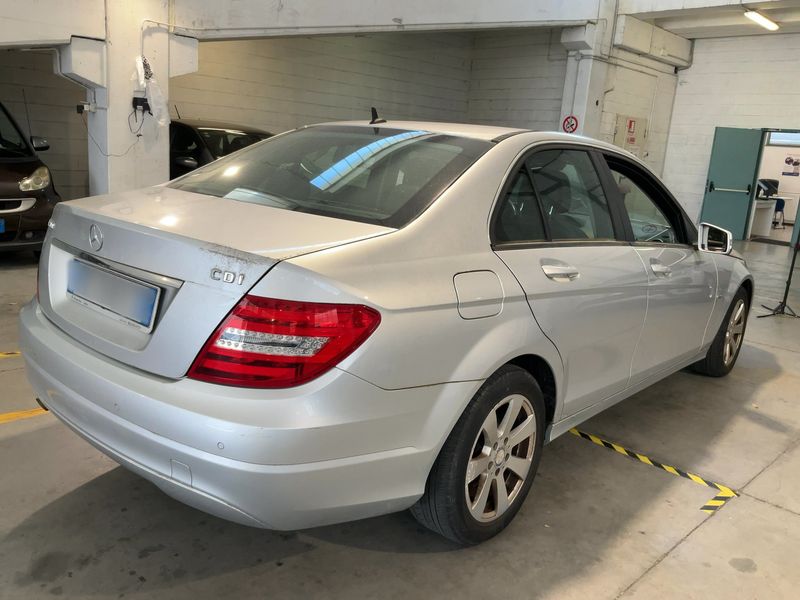Mercedes-Benz C-Klasse C 200 CDI BlueEfficiency Executive 2012 – снимка 8