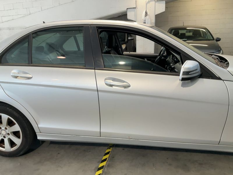 Mercedes-Benz C-Klasse C 200 CDI BlueEfficiency Executive 2012 – снимка 10