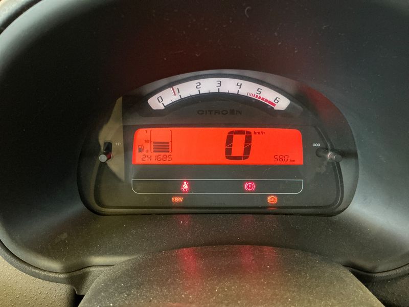 Citroen C2 1.4 HDi Tonic 2006 – снимка 4