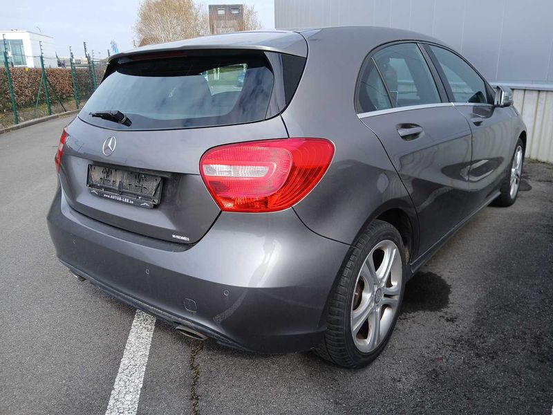 Mercedes-Benz A-Klasse A 180 BlueEfficiency Urban 2014 – снимка 5