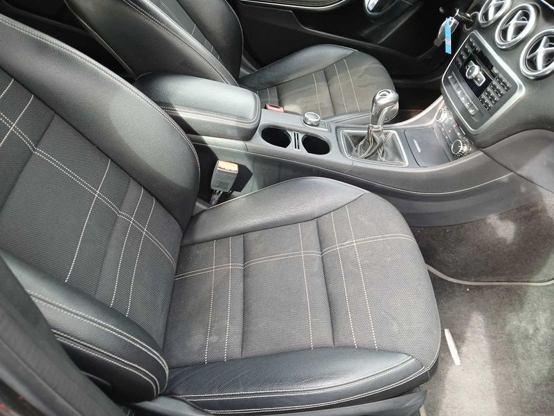 Mercedes-Benz A-Klasse A 180 BlueEfficiency Urban 2014 – снимка 10