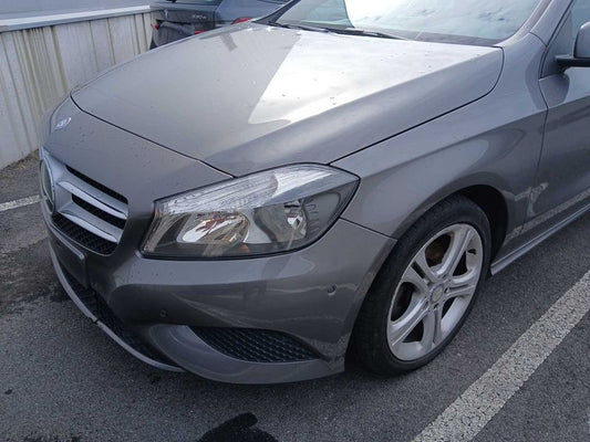 Mercedes-Benz A-Klasse A 180 BlueEfficiency Urban 2014 – снимка 2
