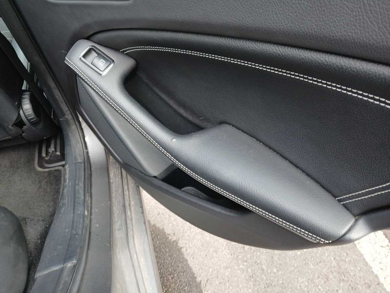 Mercedes-Benz A-Klasse A 180 BlueEfficiency Urban 2014 – снимка 35
