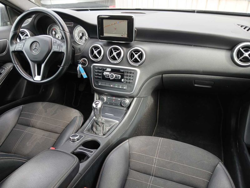 Mercedes-Benz A-Klasse A 180 BlueEfficiency Urban 2014 – снимка 11
