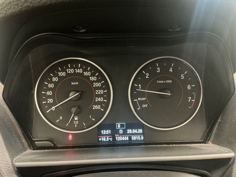 BMW 1er 118i 2013 – снимка 18