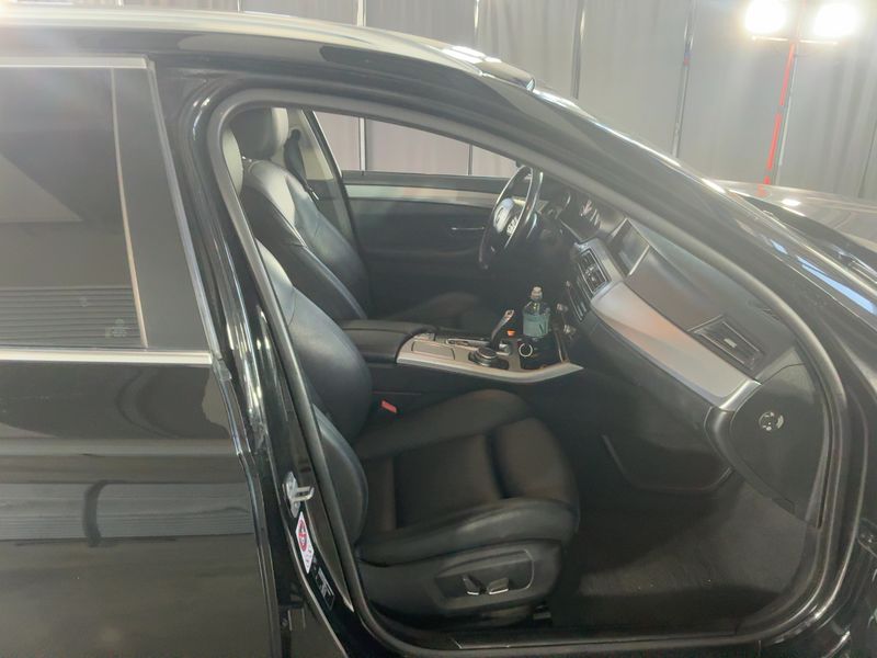 BMW 5er 520d 2015 – снимка 11