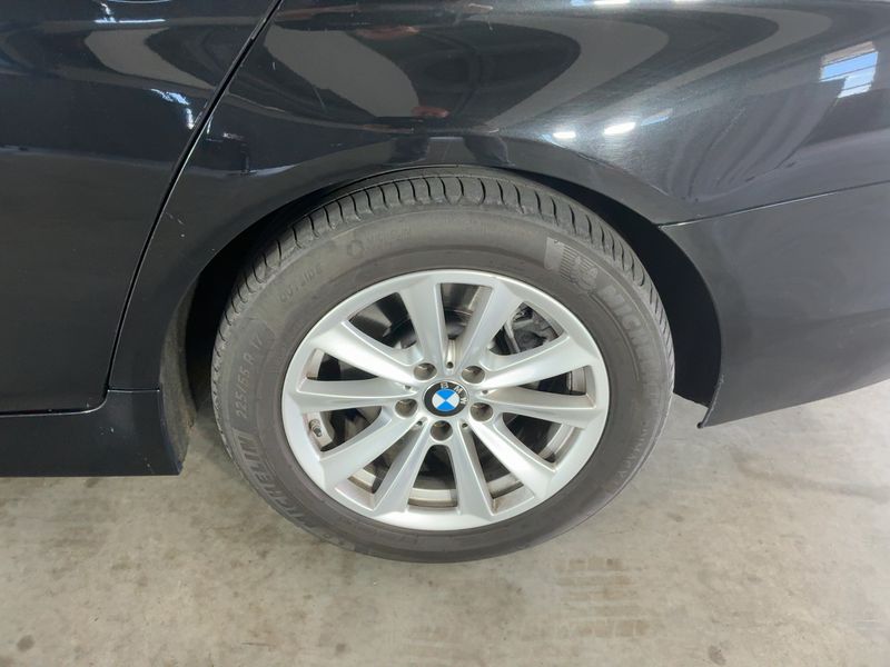 BMW 5er 520d 2015 – снимка 17