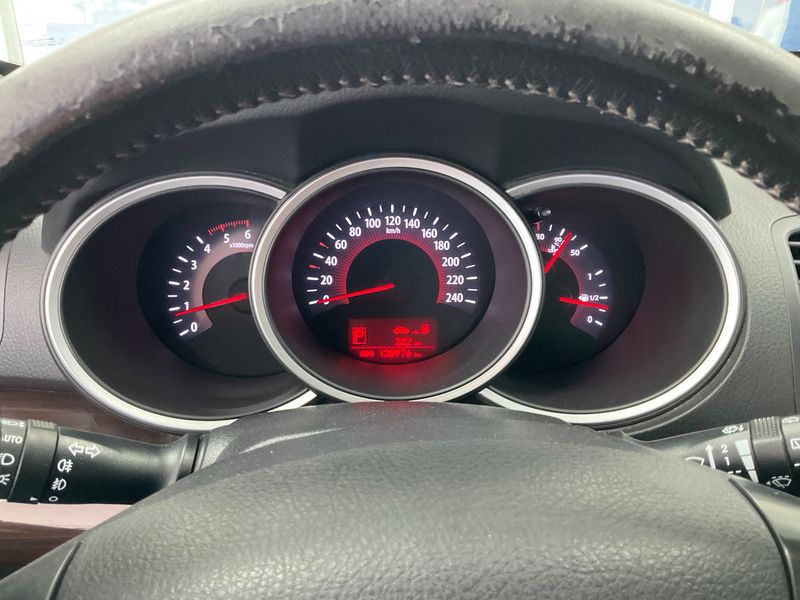 Kia Sorento 2.2 CRDi Active 4WD 2010 – снимка 18