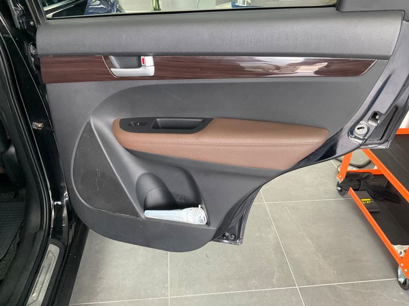 Kia Sorento 2.2 CRDi Active 4WD 2010 – снимка 30