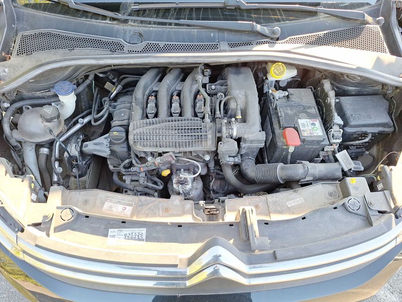 Citroen C3 1.2 PureTech Shine 2017 – снимка 8
