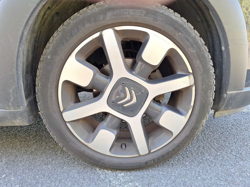Citroen C3 1.2 PureTech Shine 2017 – снимка 23