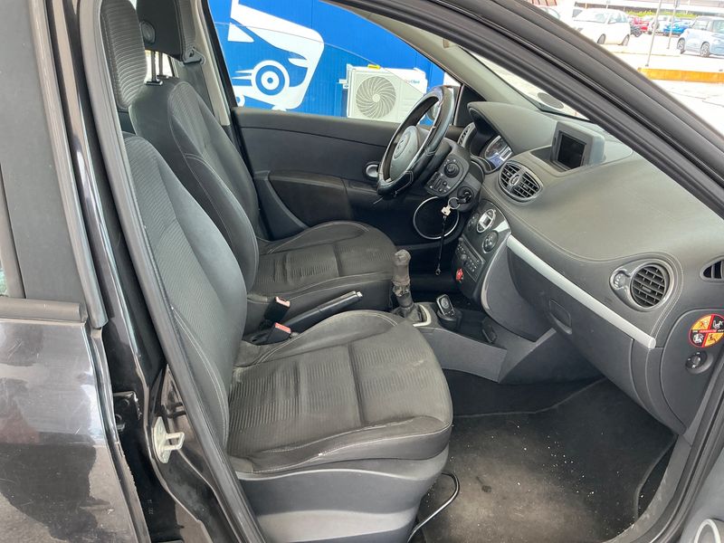 Renault Clio 1.5 dCi 20 Ans 2011 – снимка 3