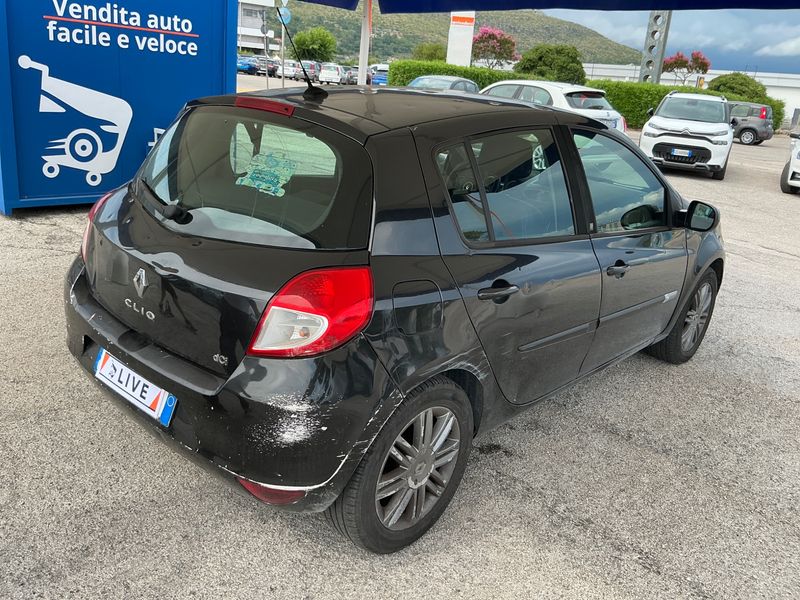 Renault Clio 1.5 dCi 20 Ans 2011 – снимка 2