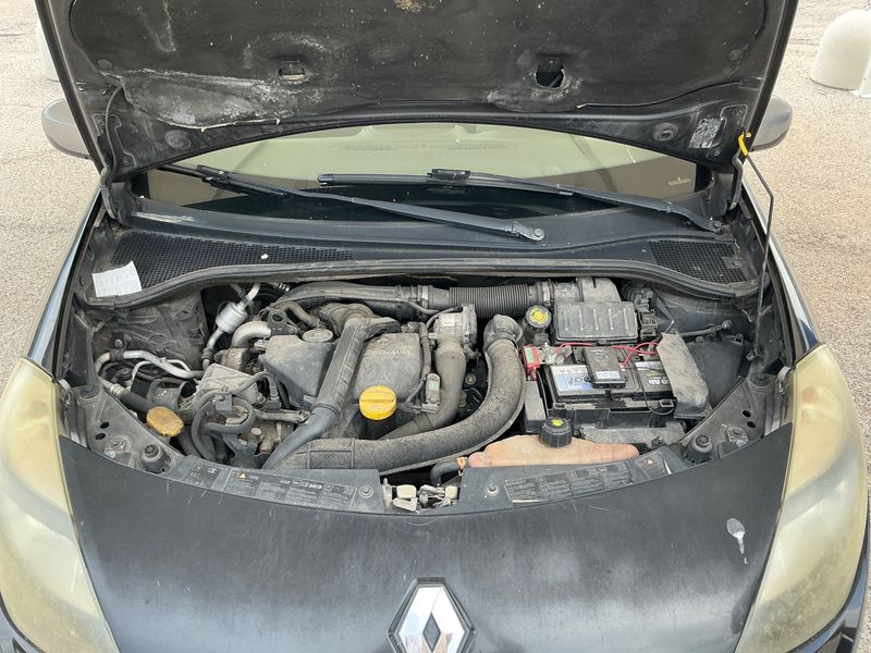 Renault Clio 1.5 dCi 20 Ans 2011 – снимка на щета