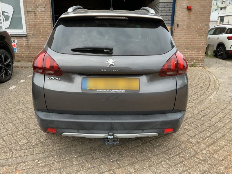 Peugeot 2008 1.2 PureTech Allure 2019 – снимка 7