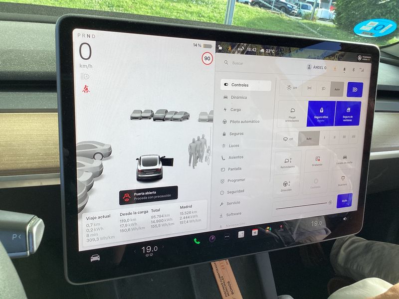 Tesla Model 3 Standard Range 2023 – снимка 18