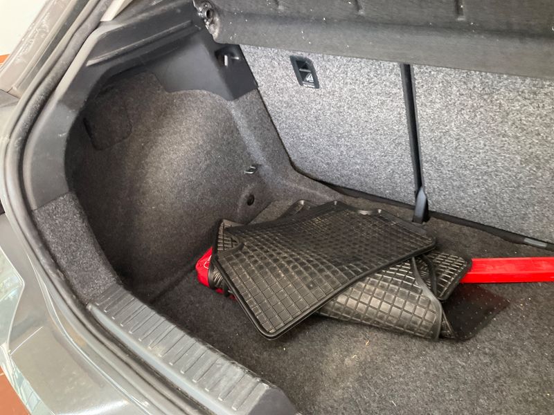 Seat Ibiza 1.0 TSI Style 2018 – снимка 35