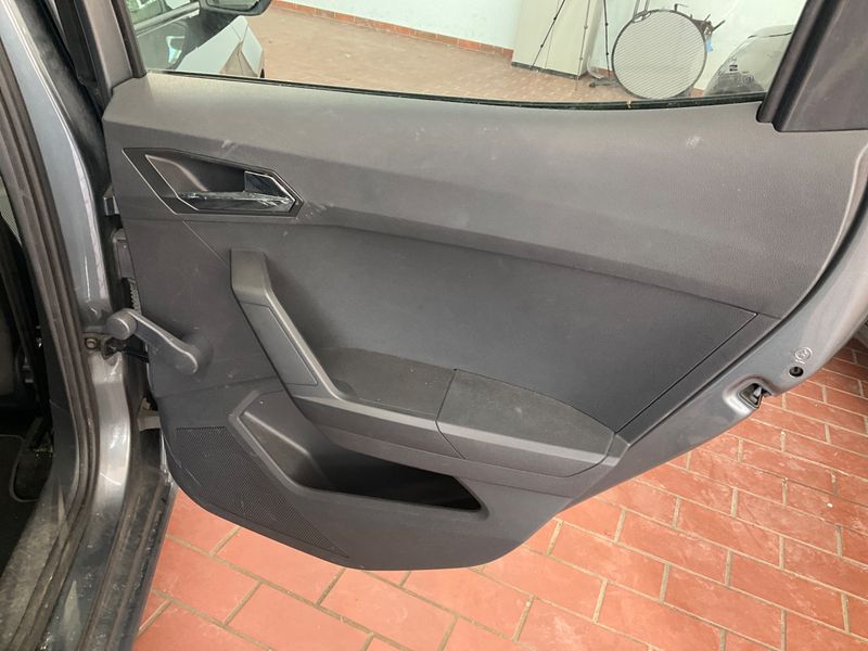 Seat Ibiza 1.0 TSI Style 2018 – снимка 34