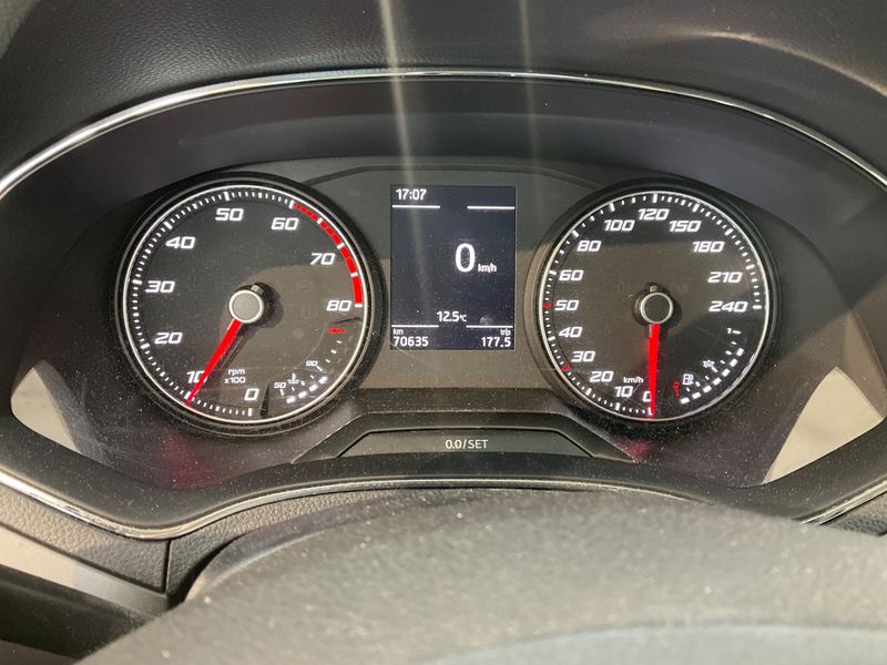 Seat Ibiza 1.0 TSI Style 2018 – снимка 19