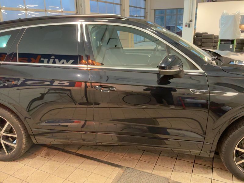 Volkswagen Touareg 3.0 TSI R-Line 4Motion 2022 – снимка 10