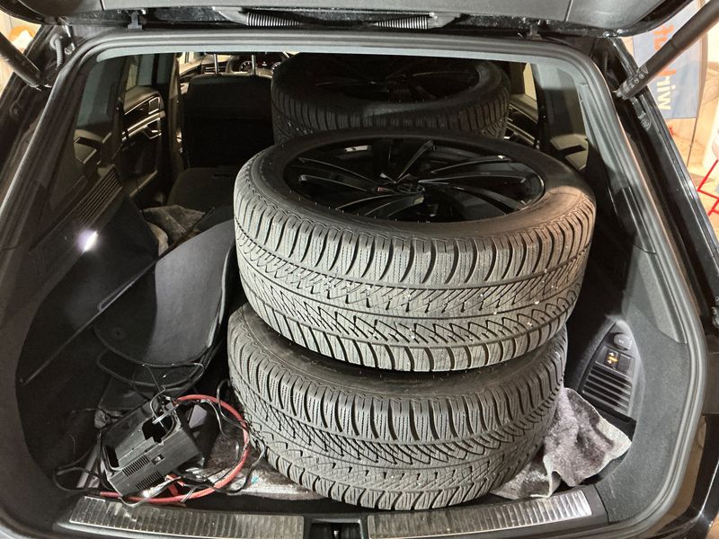 Volkswagen Touareg 3.0 TSI R-Line 4Motion 2022 – снимка 15