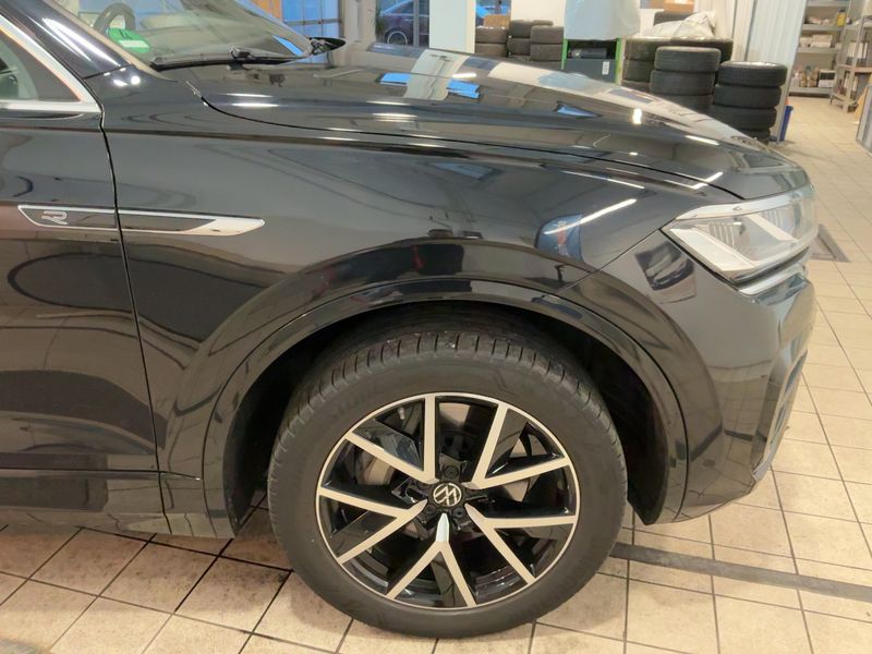 Volkswagen Touareg 3.0 TSI R-Line 4Motion 2022 – снимка 12