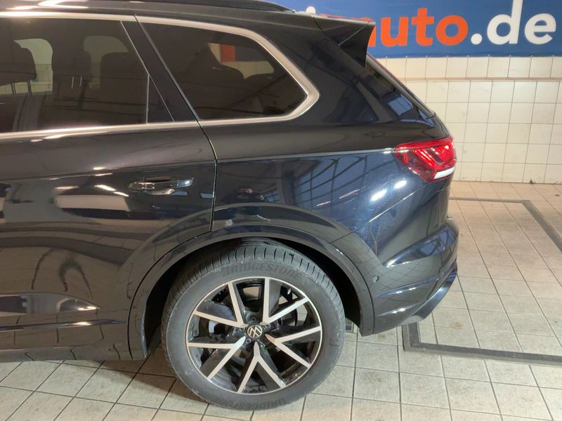 Volkswagen Touareg 3.0 TSI R-Line 4Motion 2022 – снимка 6