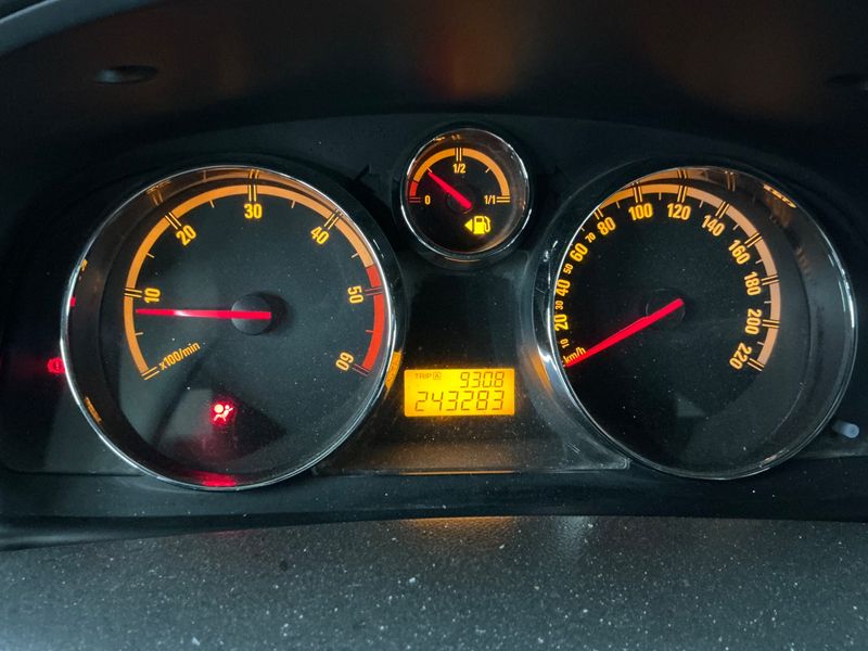 Opel Antara 2.0 CDTI Cosmo 4x4 2008 – снимка 4