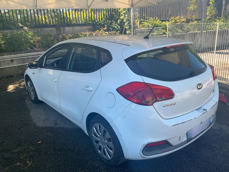 Kia cee'd 1.4 Active 2015 – снимка 6