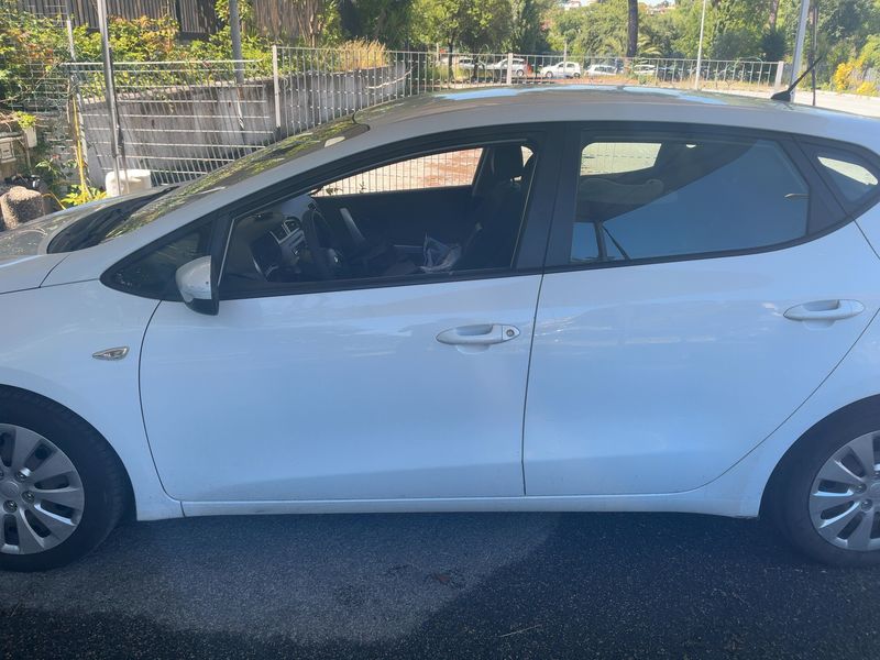 Kia cee'd 1.4 Active 2015 – снимка 4