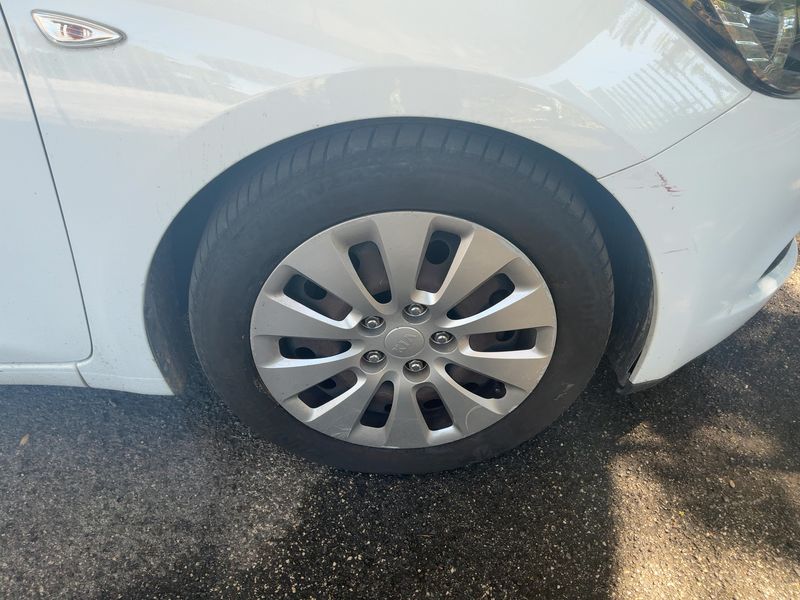 Kia cee'd 1.4 Active 2015 – снимка 11