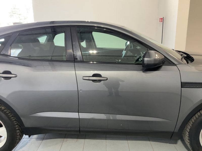 Jaguar E-Pace D150 AWD 2018 – снимка 10