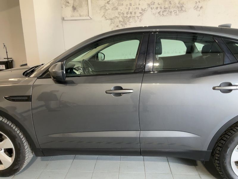 Jaguar E-Pace D150 AWD 2018 – снимка 4