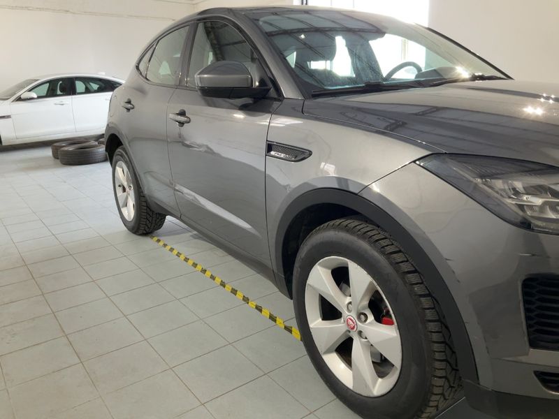 Jaguar E-Pace D150 AWD 2018 – снимка 12