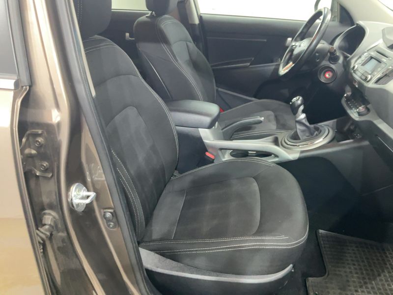 Kia Sportage 1.7 CRDi Edition 7 2WD 2015 – снимка 16