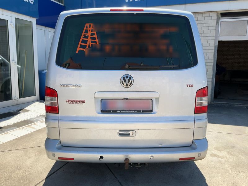 Volkswagen T5 Multivan 2.5 TDI Highline 2009 – снимка 7