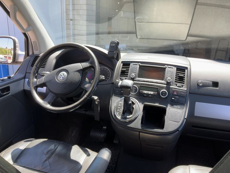 Volkswagen T5 Multivan 2.5 TDI Highline 2009 – снимка 18