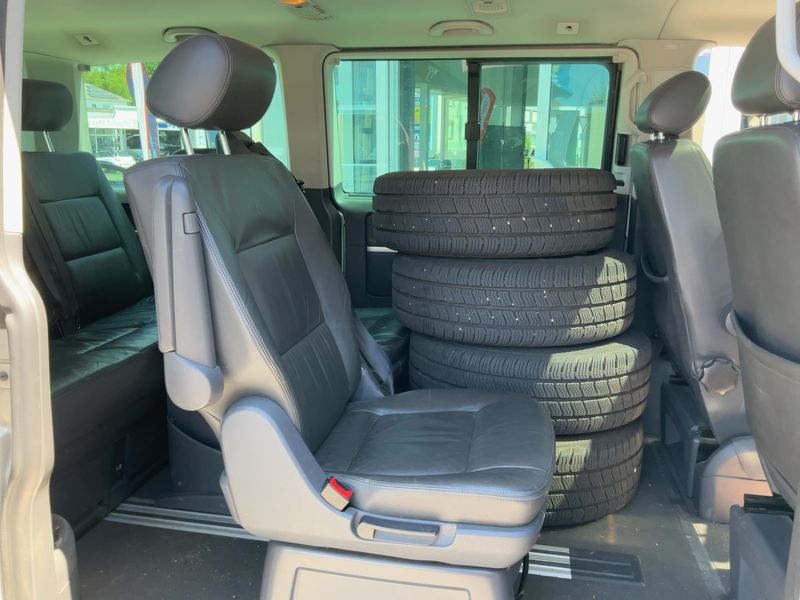 Volkswagen T5 Multivan 2.5 TDI Highline 2009 – снимка 20