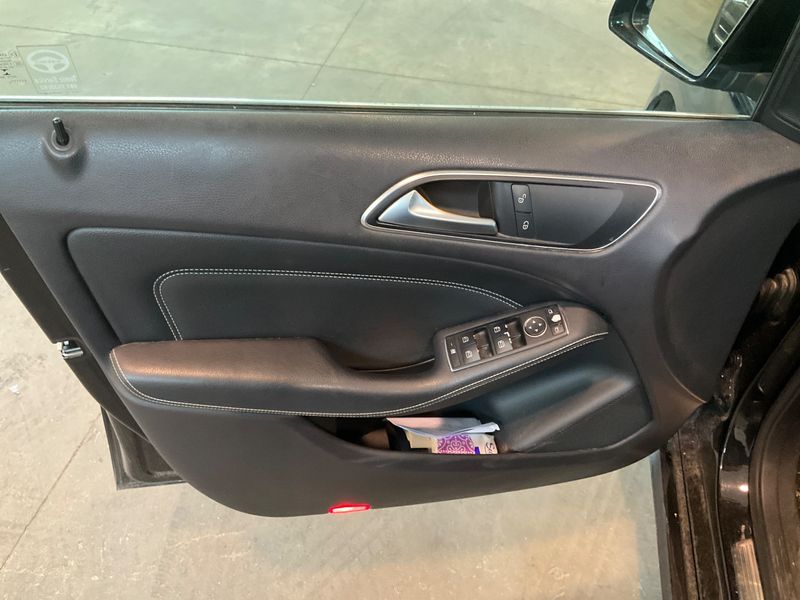 Mercedes-Benz B-Klasse B 200 CDI Premium 2014 – снимка 31