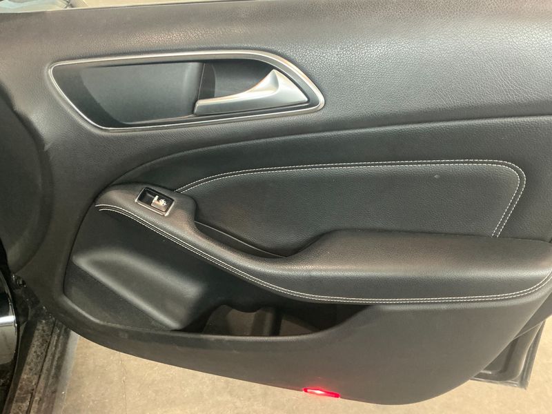 Mercedes-Benz B-Klasse B 200 CDI Premium 2014 – снимка 33