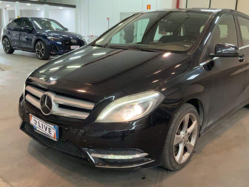 Mercedes-Benz B-Klasse B 200 CDI Premium 2014 – снимка 2