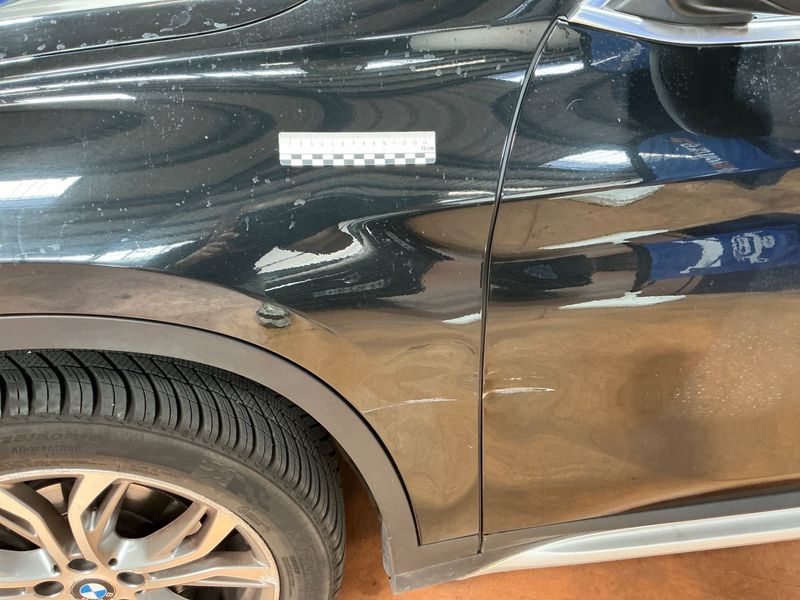 BMW X1 sDrive 16d xLine 2019 – снимка на щета 44