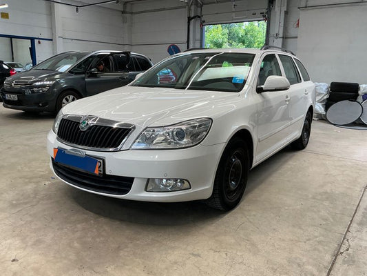 Skoda Octavia 1.6 TDI Ambition 2012 – снимка 1
